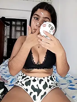 Snapshot of Sashalana chatting on 2, 10, 2025 Sashalana online show from 2, 10, 2025