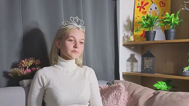 Snapshot of KelleDomin chatting on 29, 9, 2025 KelleDomin online show from 29, 9, 2025