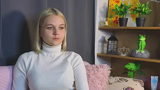 Snapshot of KelleDomin chatting on 30, 9, 2025 KelleDomin online show from 30, 9, 2025