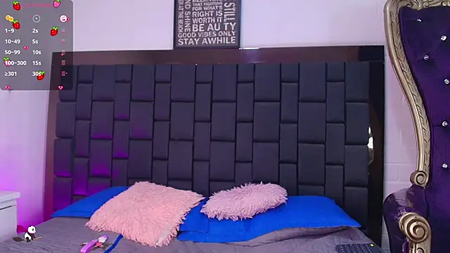 Snapshot of Krystal_Heartss chatting on 9, 10, 2025 Krystal Heartss online show from 9, 10, 2025