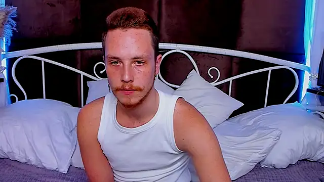 LeoMooree online show from 29, 9, 2025