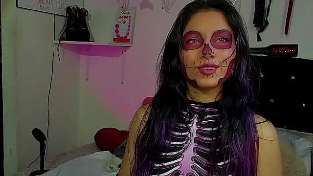 Snapshot of ValeryTatto chatting on 28, 10, 2025 ValeryTatto online show from 28, 10, 2025