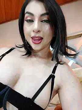 LlianneDiamond1 online show from 2, 10, 2025