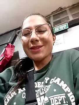 Mia-love-03 online show from 1, 10, 2025