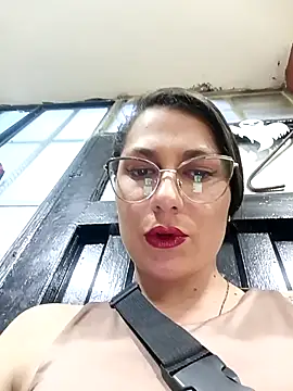 Mia-love-03 online show from 7, 11, 2025