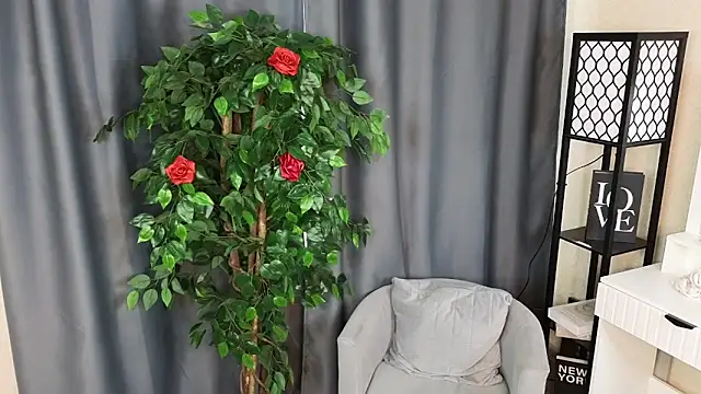 Snapshot of ElenoreReth chatting on 16, 3, 2026 ElenoreReth online show from 16, 3, 2026