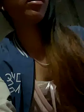 Snapshot of Suki_babyy chatting on 22, 10, 2025 Suki babyy online show from 22, 10, 2025