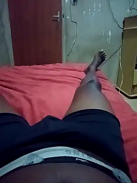 Snapshot of pauuuzudooo9 chatting on 2, 10, 2025 pauuuzudooo9 online show from 2, 10, 2025