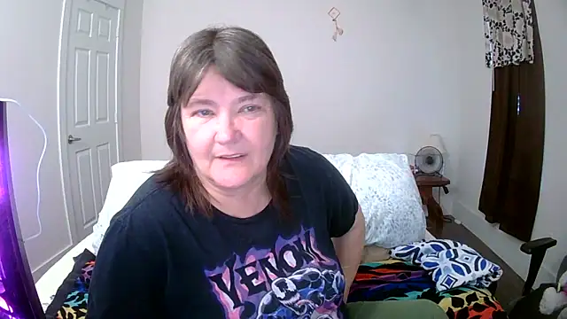 Snapshot of Buggy1965 chatting on 9, 11, 2025 Buggy1965 online show from 9, 11, 2025