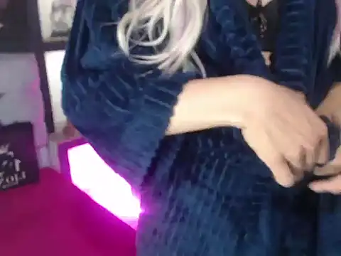 Snapshot of Sophia_hott01 chatting on 23, 10, 2025 Sophia hott01 online show from 23, 10, 2025