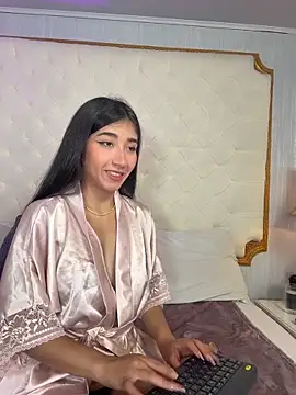 Snapshot of Mariana_Kalo chatting on 15, 4, 2026 Mariana Kalo online show from 15, 4, 2026