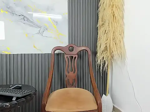 Nikoll evans online show from 24, 10, 2025