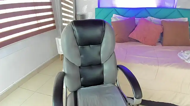 Snapshot of Antonela_vargas chatting on 8, 1, 2026 Antonela vargas online show from 8, 1, 2026