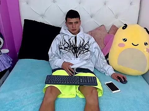 xx-kike-xx online show from 2, 10, 2025