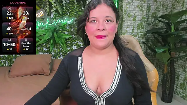 Snapshot of SofiaaBigBoobs chatting on 7, 10, 2025 SofiaaBigBoobs online show from 7, 10, 2025