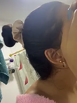 IsabellaJoness  online show from 30, 9, 2025