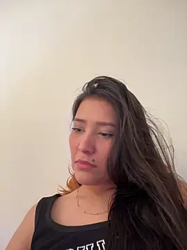 IsabellaJoness  online show from 1, 4, 2026