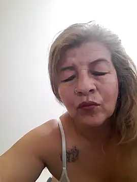 Snapshot of Abby-Blonde chatting on 8, 10, 2025 Abby-Blonde online show from 8, 10, 2025