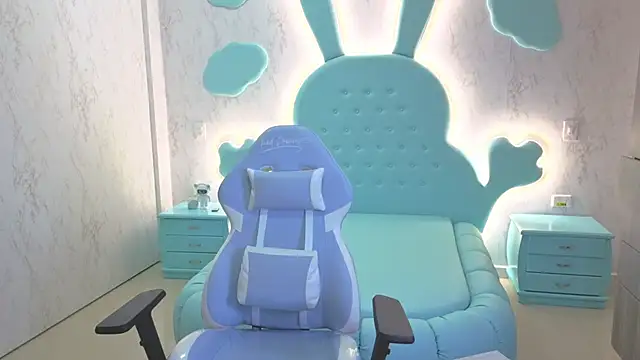 Snapshot of Mia_Cuttee chatting on 12, 10, 2025 Mia Cuttee online show from 12, 10, 2025