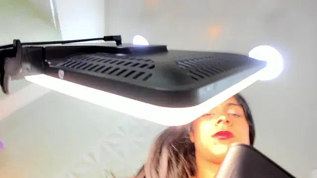 Snapshot of ValeryTrans_ chatting on 8, 10, 2025 ValeryTrans online show from 8, 10, 2025