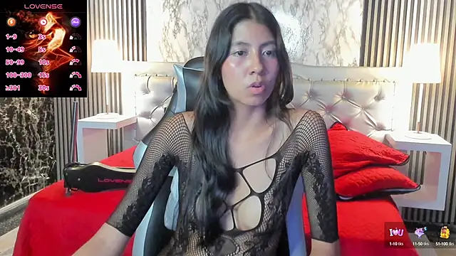 Snapshot of Lana_Sl4ve chatting on 12, 10, 2025 Lana Sl4ve online show from 12, 10, 2025