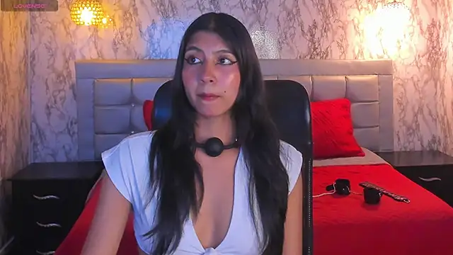 Snapshot of Lana_Sl4ve chatting on 1, 11, 2025 Lana Sl4ve online show from 1, 11, 2025