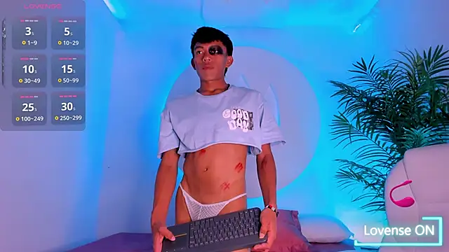 Santti  online show from 4, 10, 2025