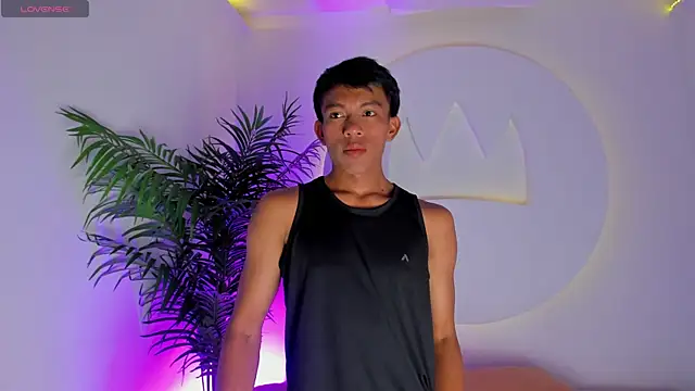 Santti  online show from 9, 10, 2025