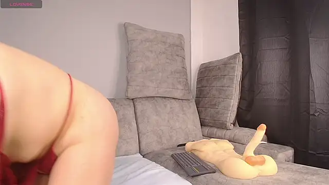 Isisharrison online show from 31, 10, 2025