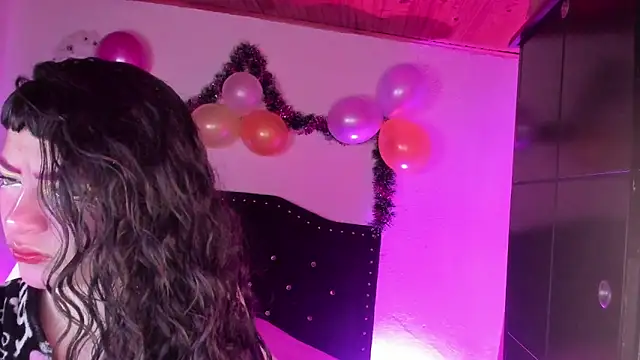 kitty  chs online show from 20, 12, 2025