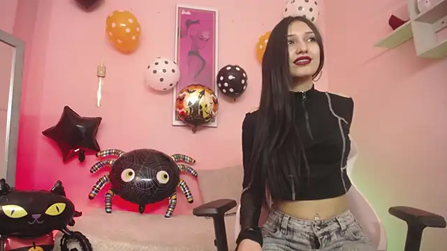 Snapshot of Alice_in_horyland_ chatting on 18, 10, 2025 Alice in horyland online show from 18, 10, 2025