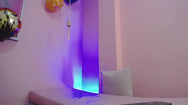 Snapshot of Alice_in_horyland_ chatting on 23, 10, 2025 Alice in horyland online show from 23, 10, 2025