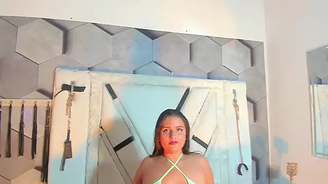 Snapshot of BrittaParkerr chatting on 5, 10, 2025 BrittaParkerr online show from 5, 10, 2025