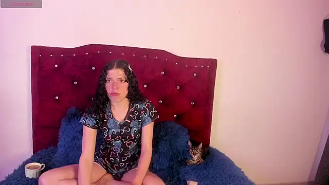 Snapshot of zakura_Haruno chatting on 3, 2, 2026 zakura Haruno online show from 3, 2, 2026