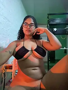 Snapshot of miiabrown18 chatting on 11, 6, 2026 miiabrown18 online show from 11, 6, 2026