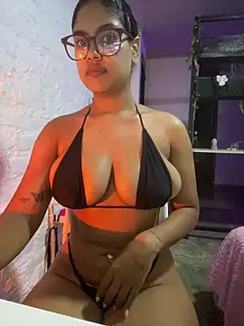 Snapshot of miiabrown18 chatting on 15, 6, 2026 miiabrown18 online show from 15, 6, 2026