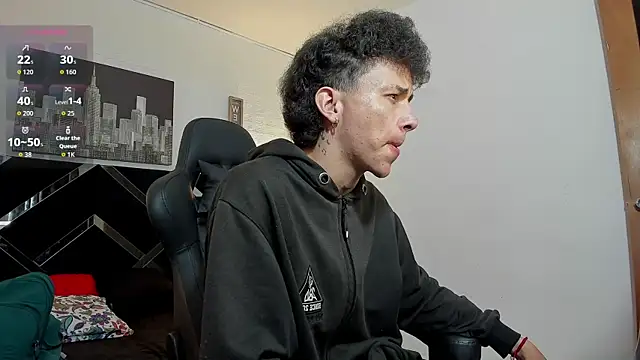 Snapshot of iammariano chatting on 6, 10, 2025 iammariano online show from 6, 10, 2025