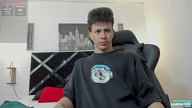 Snapshot of iammariano chatting on 7, 10, 2025 iammariano online show from 7, 10, 2025