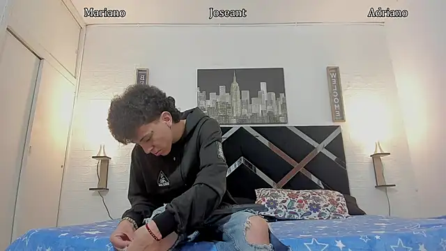 Snapshot of iammariano chatting on 10, 10, 2025 iammariano online show from 10, 10, 2025