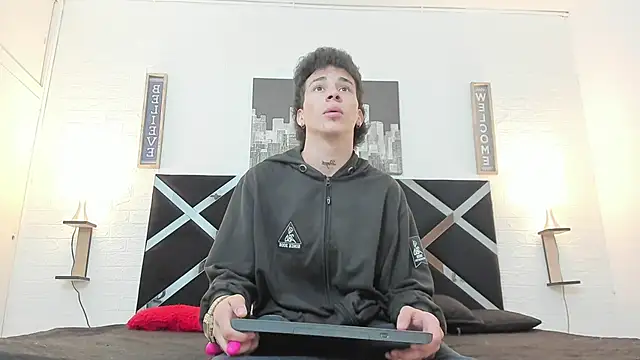 Snapshot of iammariano chatting on 3, 11, 2025 iammariano online show from 3, 11, 2025