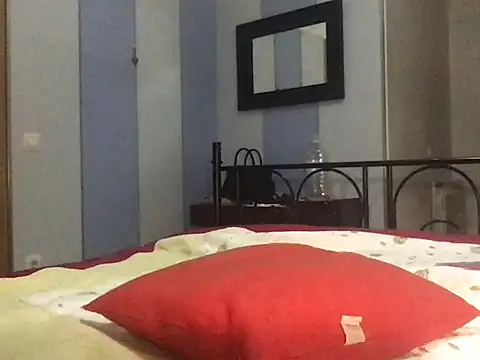 Snapshot of paula19800 chatting on 29, 9, 2025 paula19800 online show from 29, 9, 2025