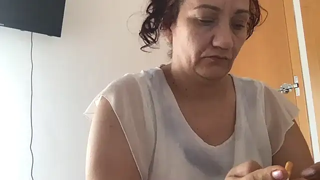 Snapshot of paula19800 chatting on 14, 10, 2025 paula19800 online show from 14, 10, 2025