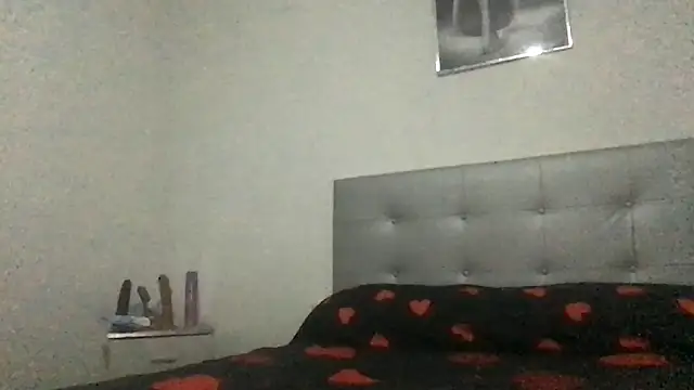 Snapshot of paula19800 chatting on 21, 10, 2025 paula19800 online show from 21, 10, 2025