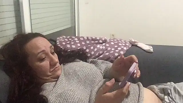 Snapshot of paula19800 chatting on 10, 11, 2025 paula19800 online show from 10, 11, 2025