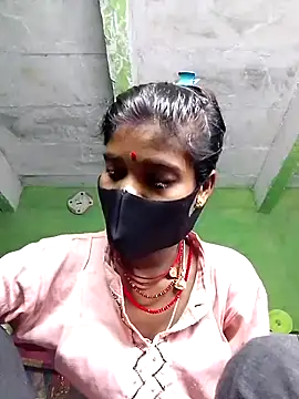 Snapshot of Cuty_kinjal chatting on 24, 9, 2025 Cuty kinjal online show from 24, 9, 2025