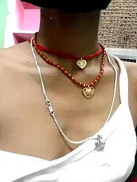 Snapshot of Cuty_kinjal chatting on 5, 10, 2025 Cuty kinjal online show from 5, 10, 2025