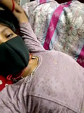 Snapshot of Cuty_kinjal chatting on 6, 10, 2025 Cuty kinjal online show from 6, 10, 2025