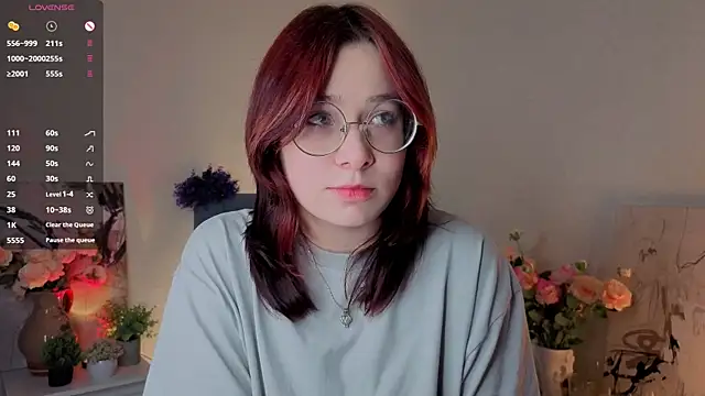 Snapshot of NyamNyamNyammm chatting on 29, 9, 2025 NyamNyamNyammm online show from 29, 9, 2025