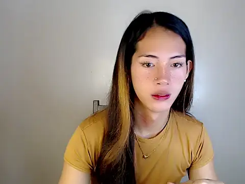 Snapshot of ashley_bombshell chatting on 24, 10, 2025 ashley bombshell online show from 24, 10, 2025