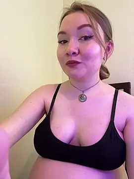 Amalie Smith online show from 24, 5, 2026